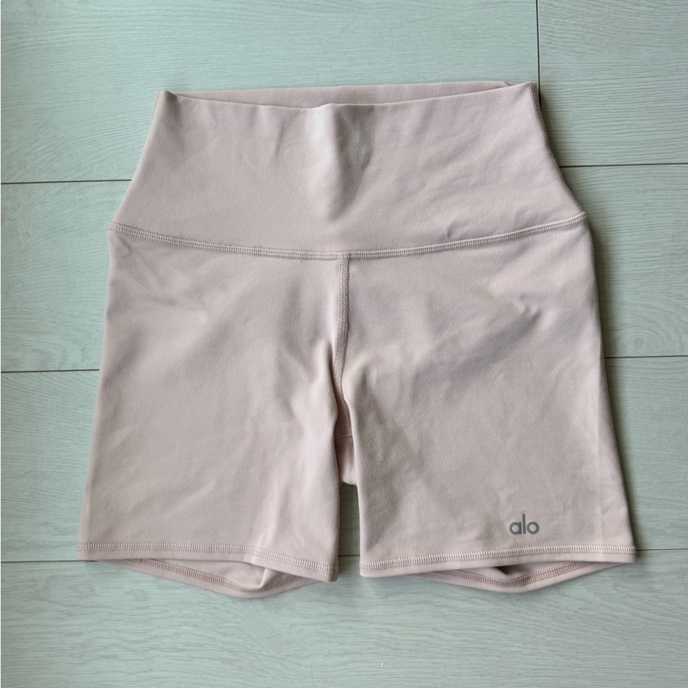 ALO Yoga 5" Airbrush High-Waist Biker Short Pink Quartz US S - Picture 3 of 9